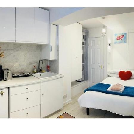 Central Haven - Walk To Beach, Train Station & City Center Brighton Bagian luar foto
