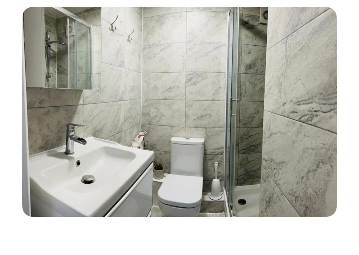 Central Haven - Walk To Beach, Train Station & City Center Brighton Bagian luar foto